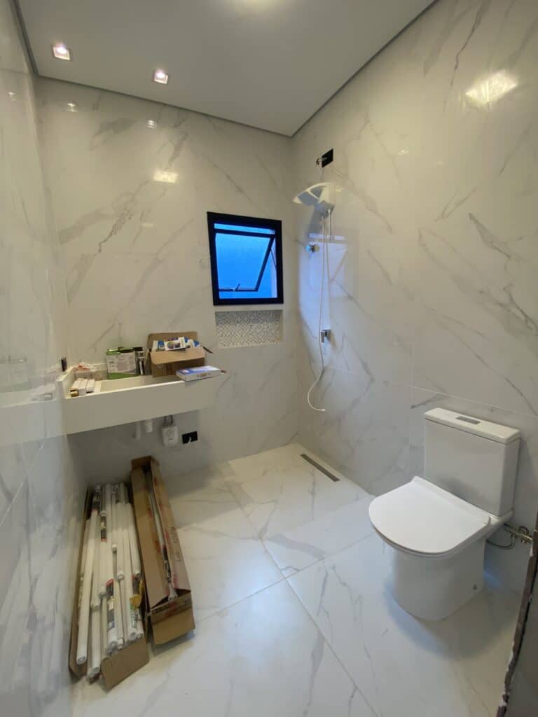 Decoração, repaginação de layout e gerenciamento de obra em uma casa em Cajamar, transformando espaços com funcionalidade, aconchego e uma nova atmosfera contemporânea.